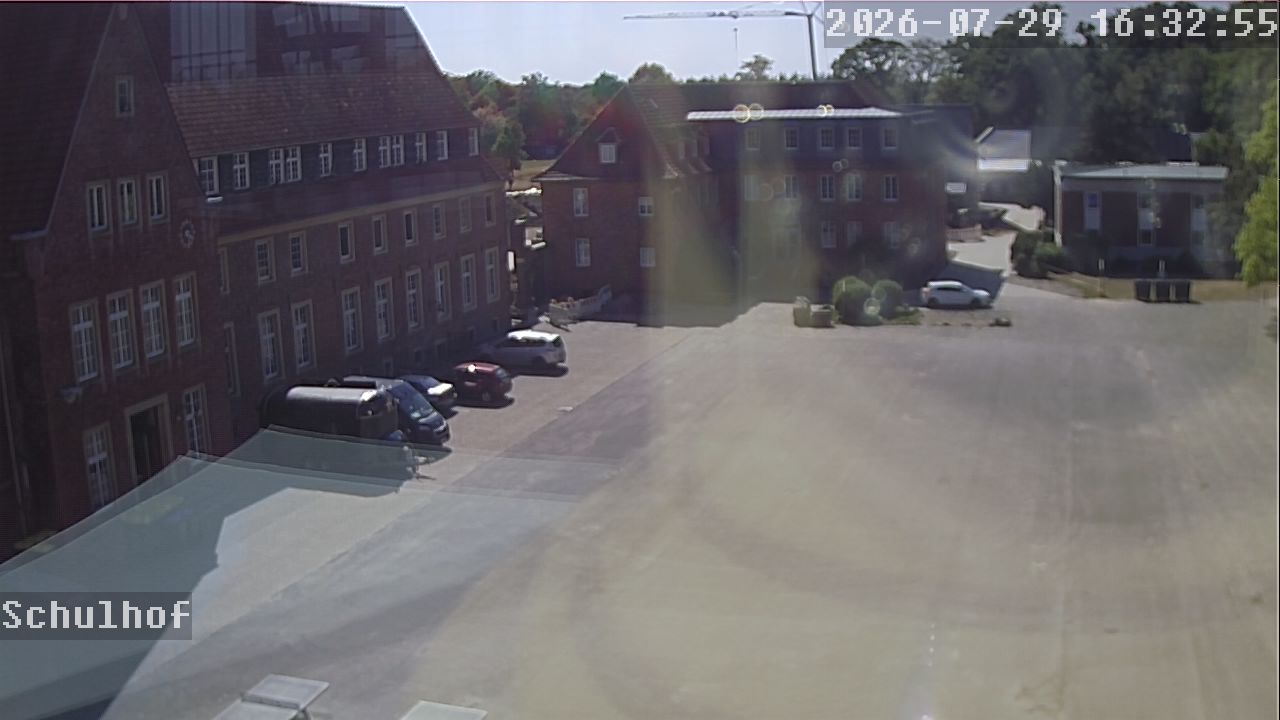 Webcam Schulhof 16:32