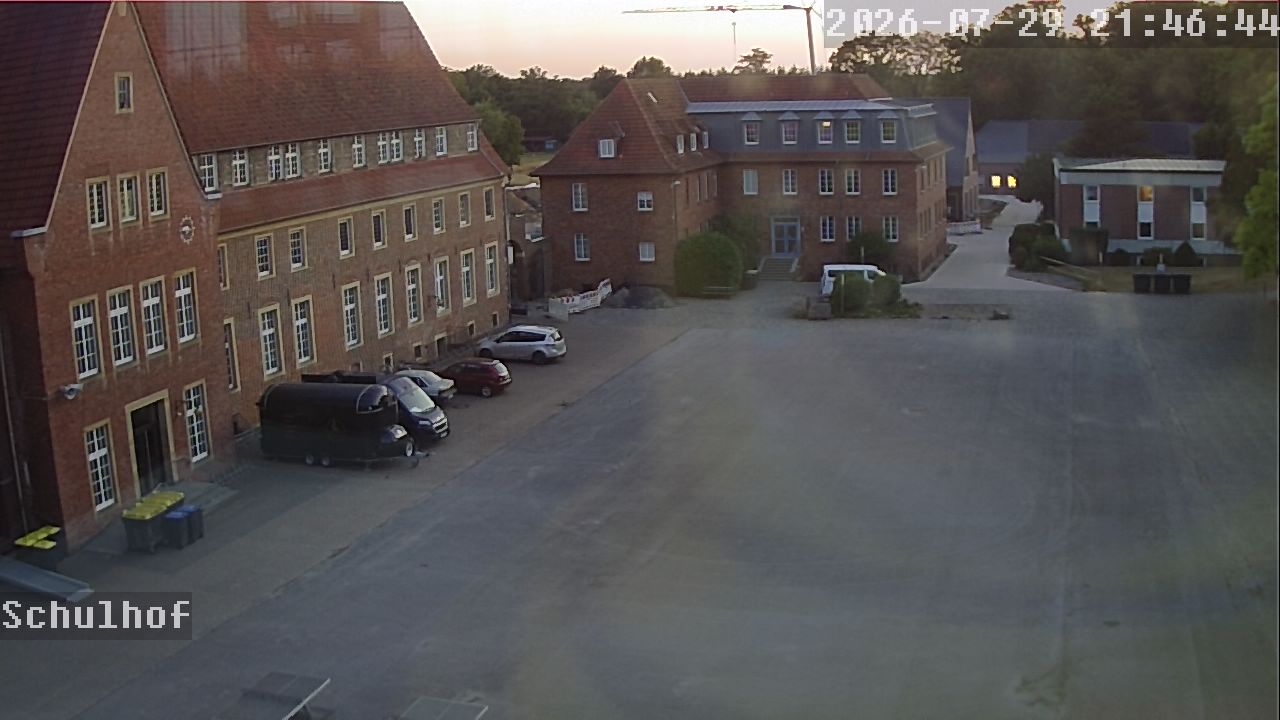 Webcam Schulhof 21:46