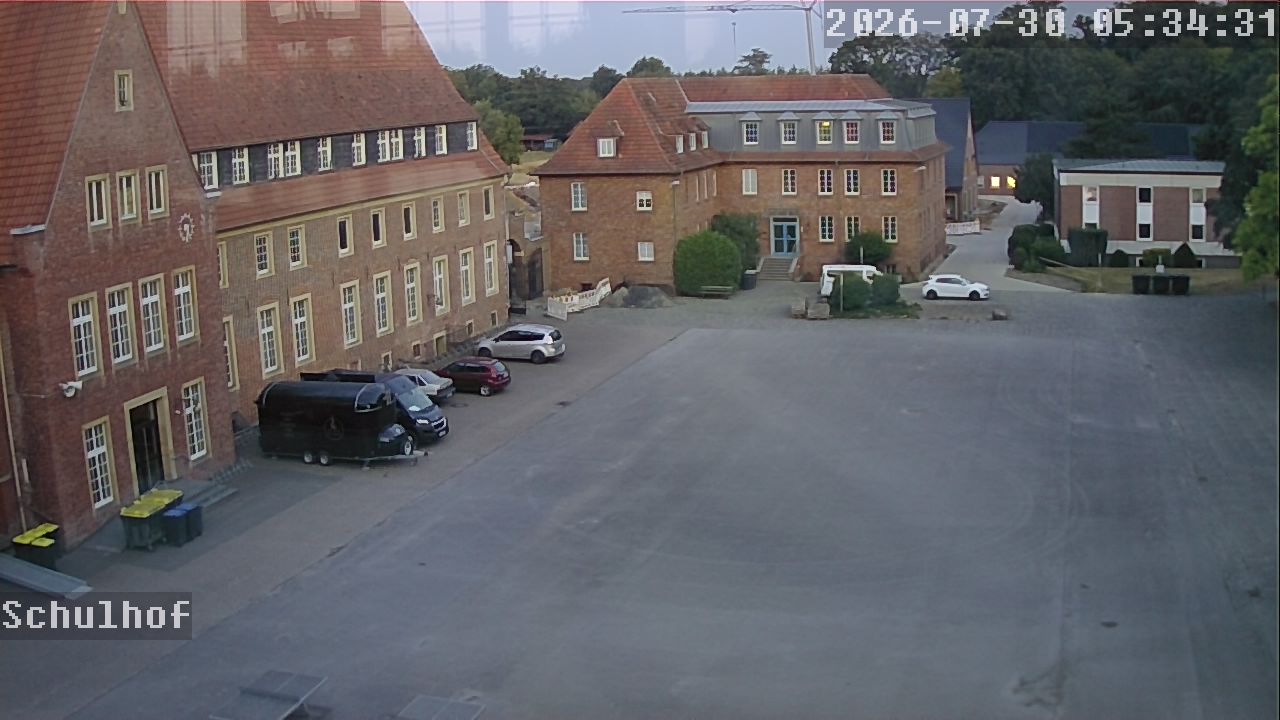 Webcam Schulhof 05:34