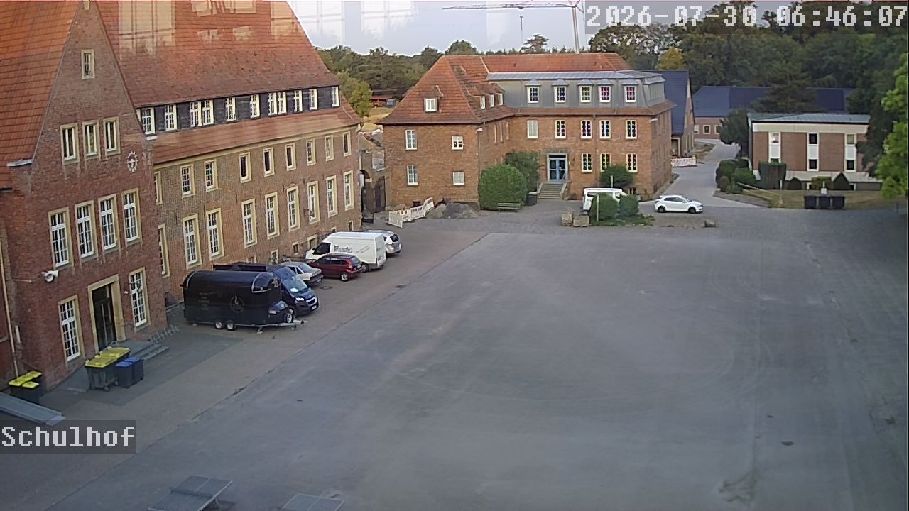 Webcam Schulhof 06:46