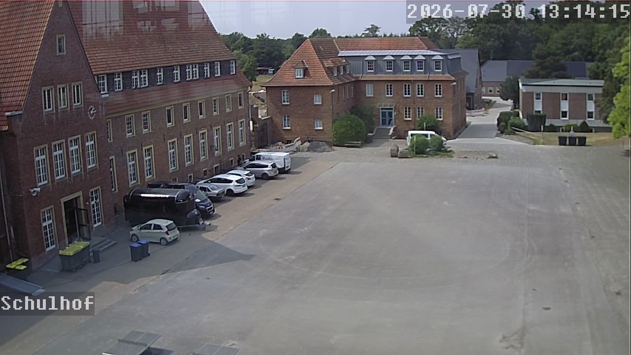 Webcam Schulhof 13:14