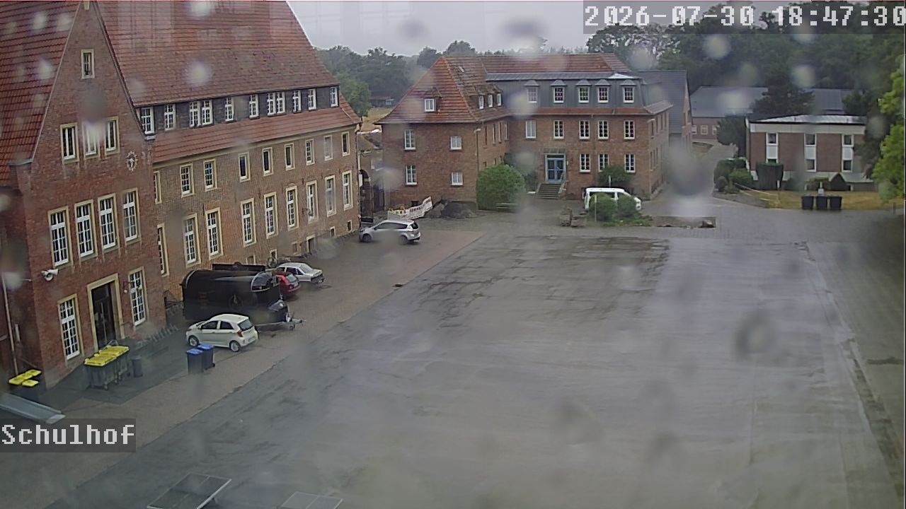Webcam Schulhof 18:47