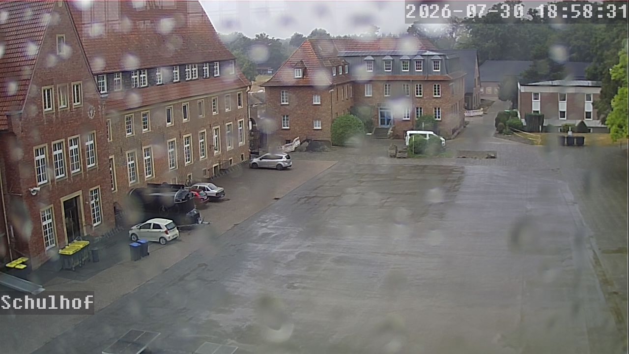 Webcam Schulhof 18:58