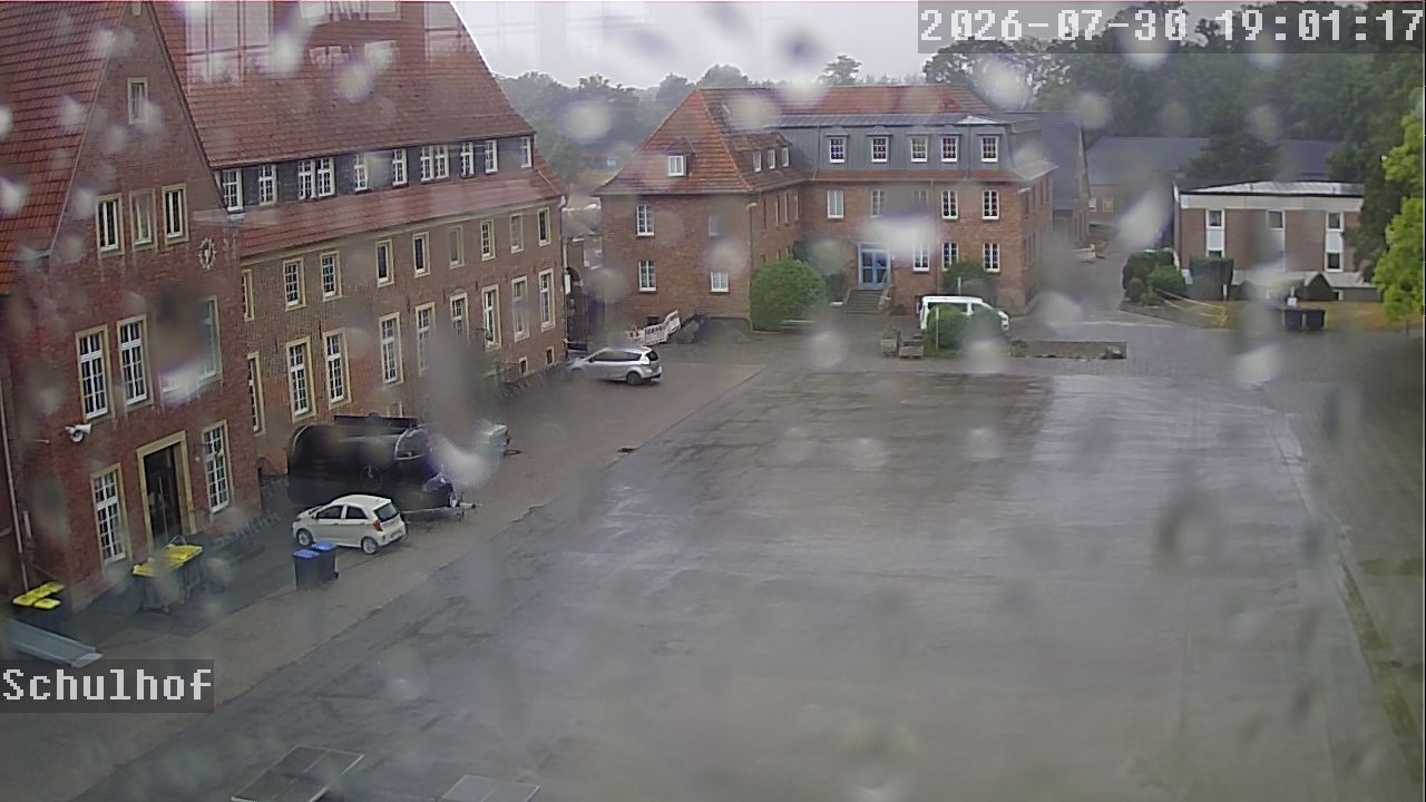 Webcam Schulhof 19:01