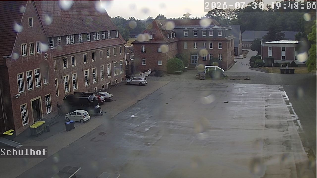 Webcam Schulhof 19:48