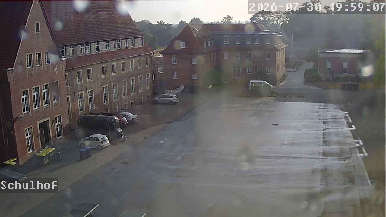 Webcam Schulhof 19:59