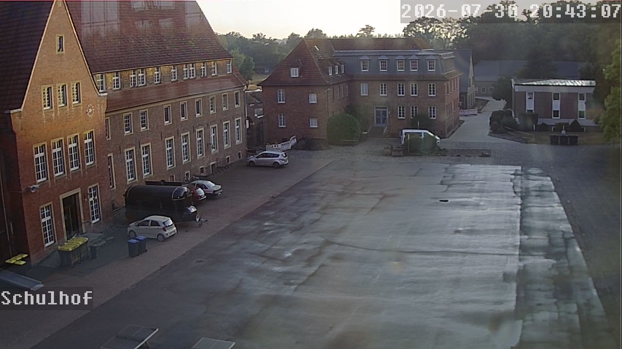 Webcam Schulhof 20:43