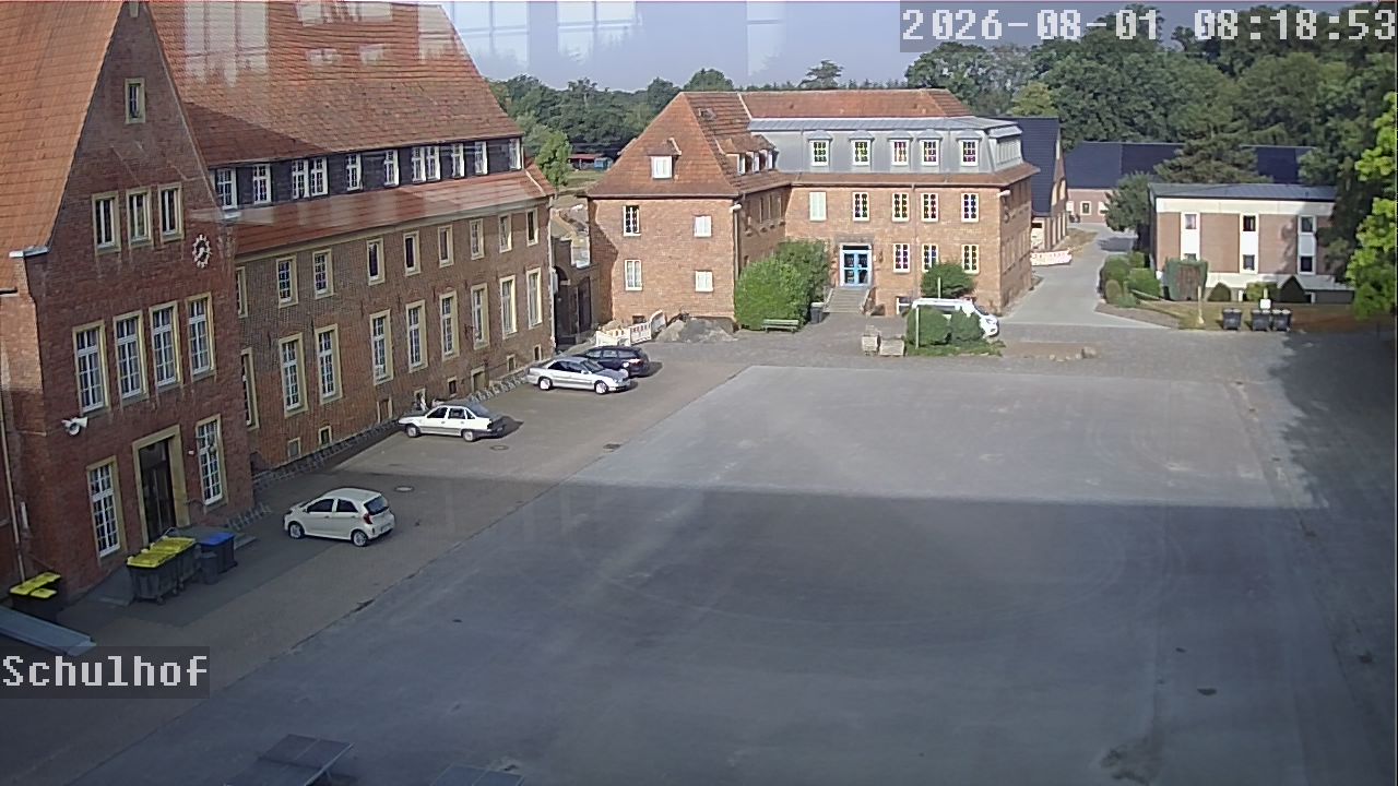 Webcam Schulhof 08:18