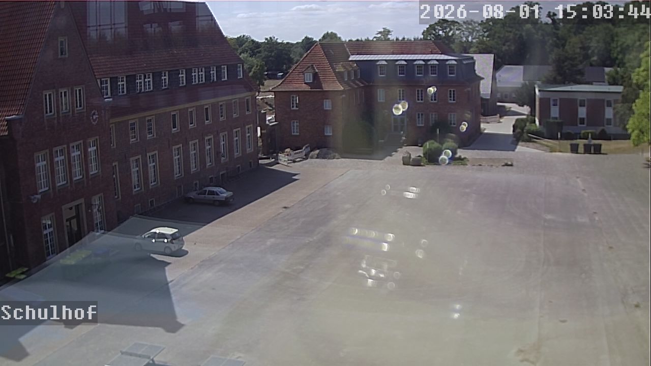 Webcam Schulhof 15:03