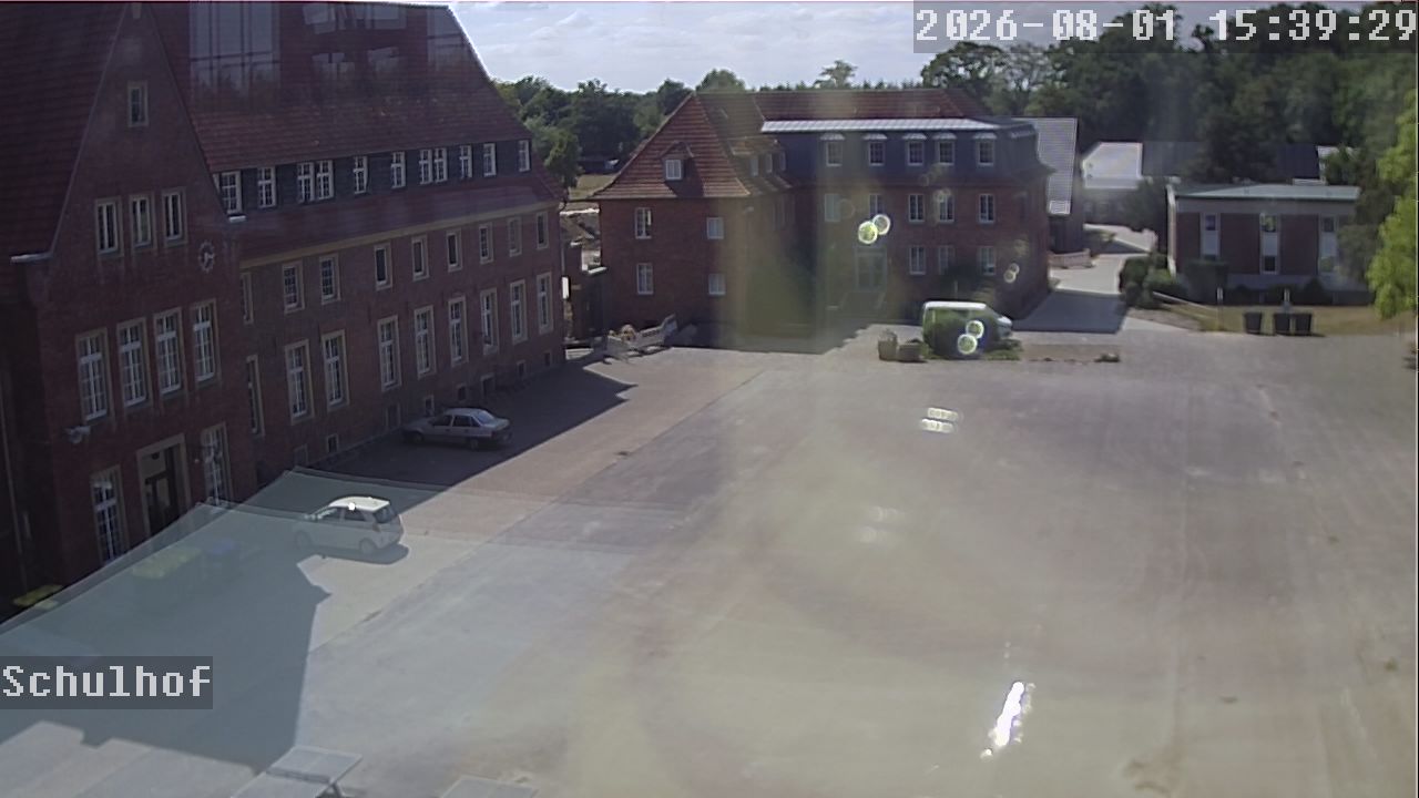 Webcam Schulhof 15:39