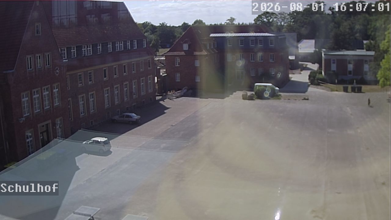 Webcam Schulhof 16:07
