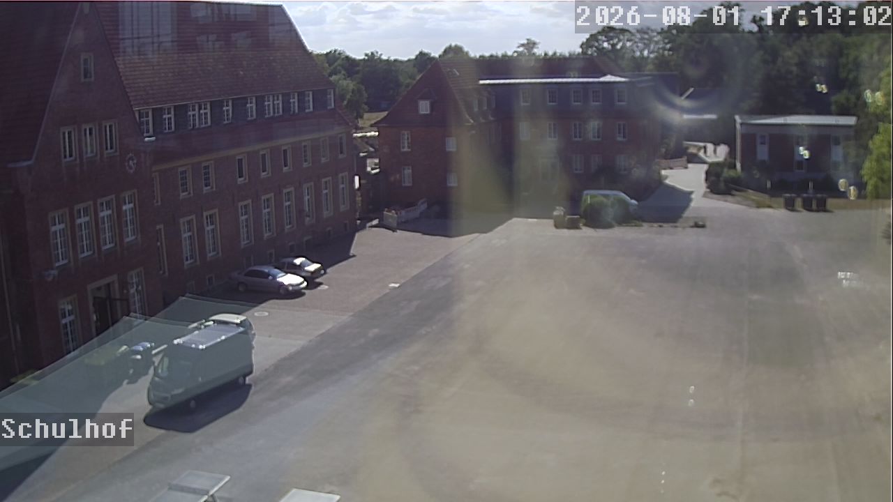 Webcam Schulhof 17:13