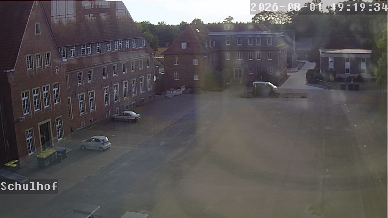 Webcam Schulhof 19:19