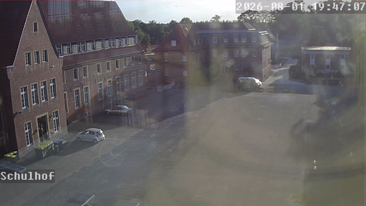 Webcam Schulhof 19:47