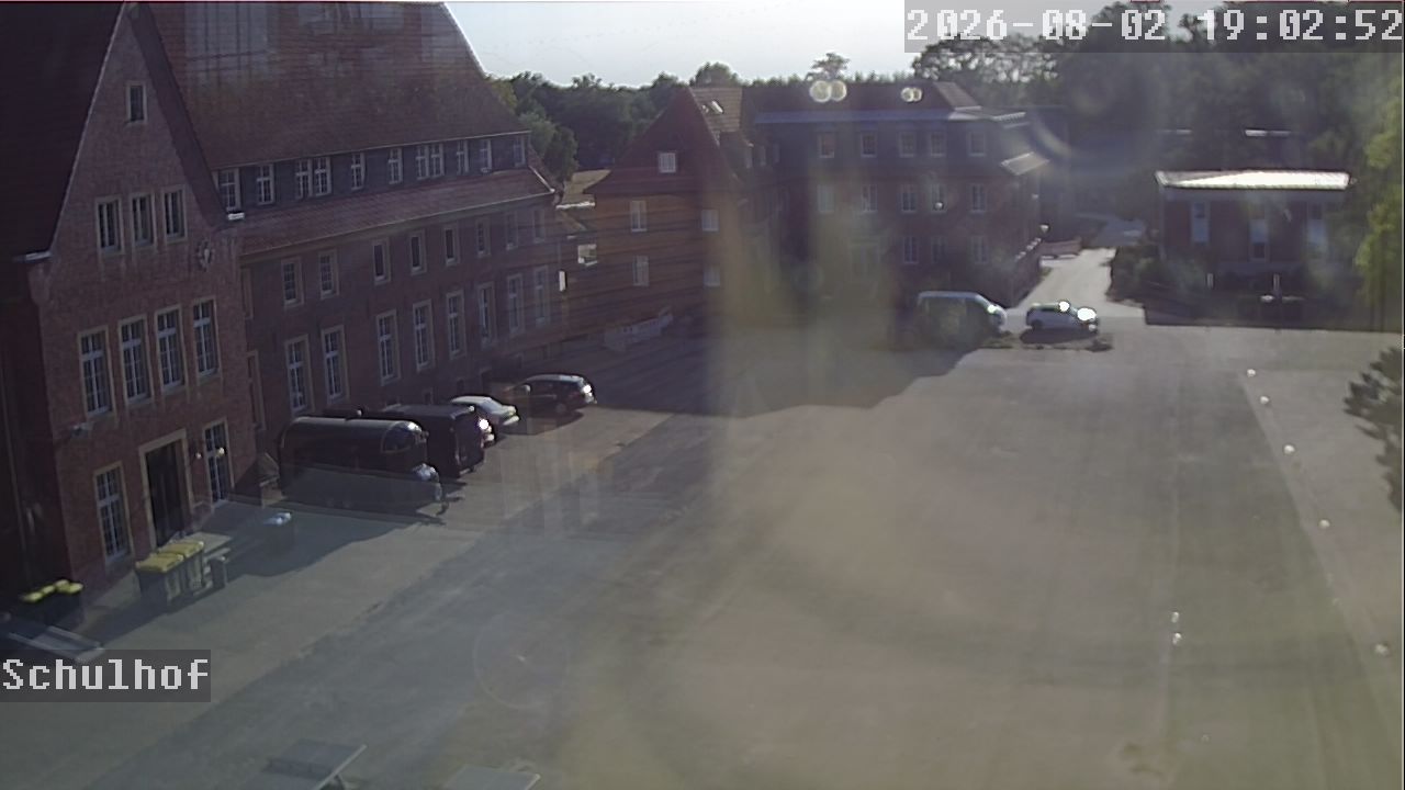 Webcam Schulhof 19:02