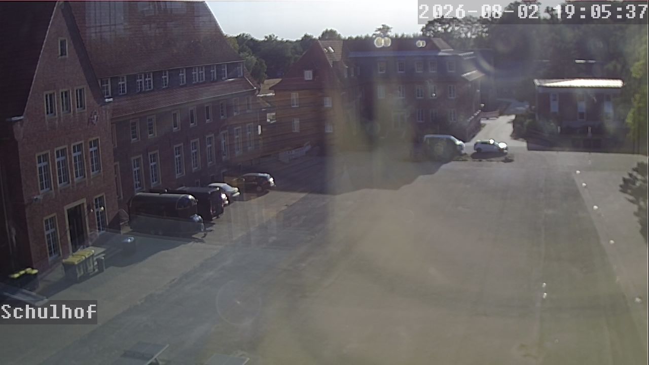 Webcam Schulhof 19:05