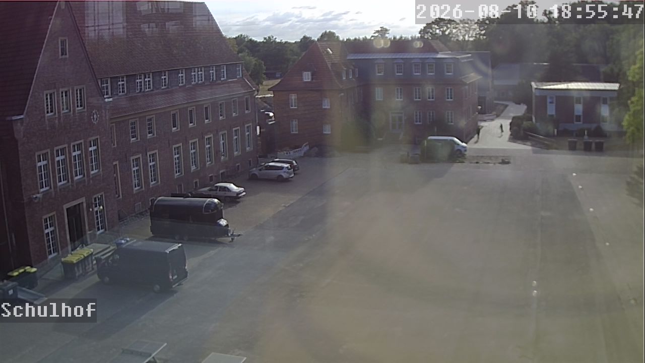 Webcam Schulhof 18:55
