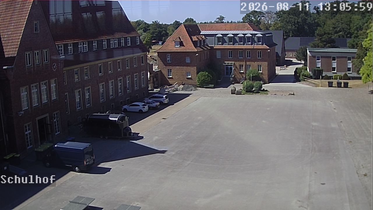 Webcam Schulhof 13:06