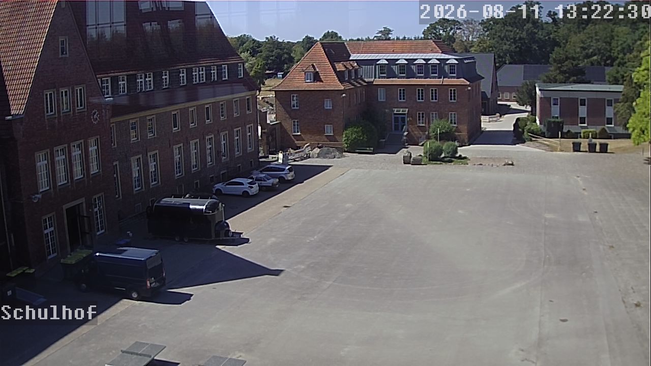 Webcam Schulhof 13:22