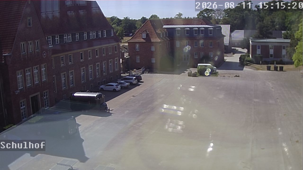 Webcam Schulhof 15:15