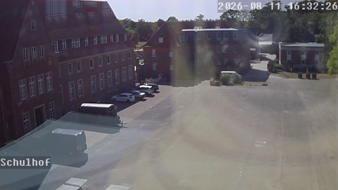 Webcam Schulhof 16:32