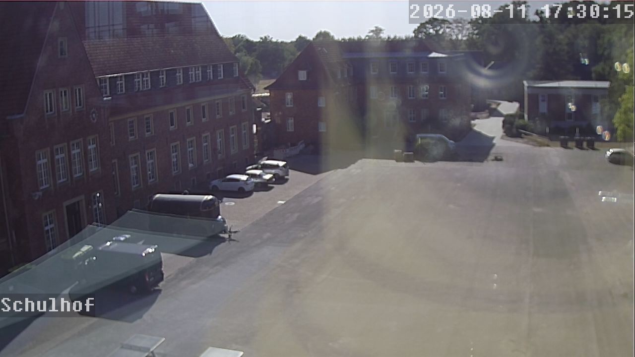 Webcam Schulhof 17:30
