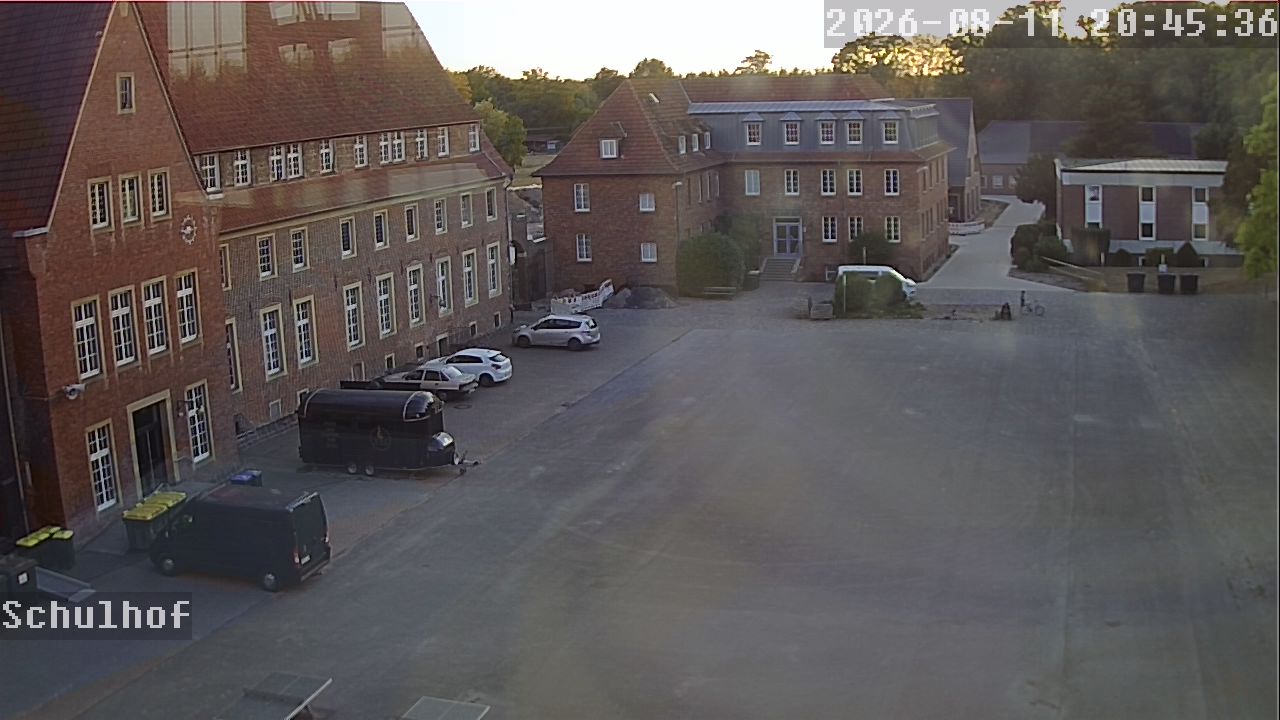 Webcam Schulhof 20:45