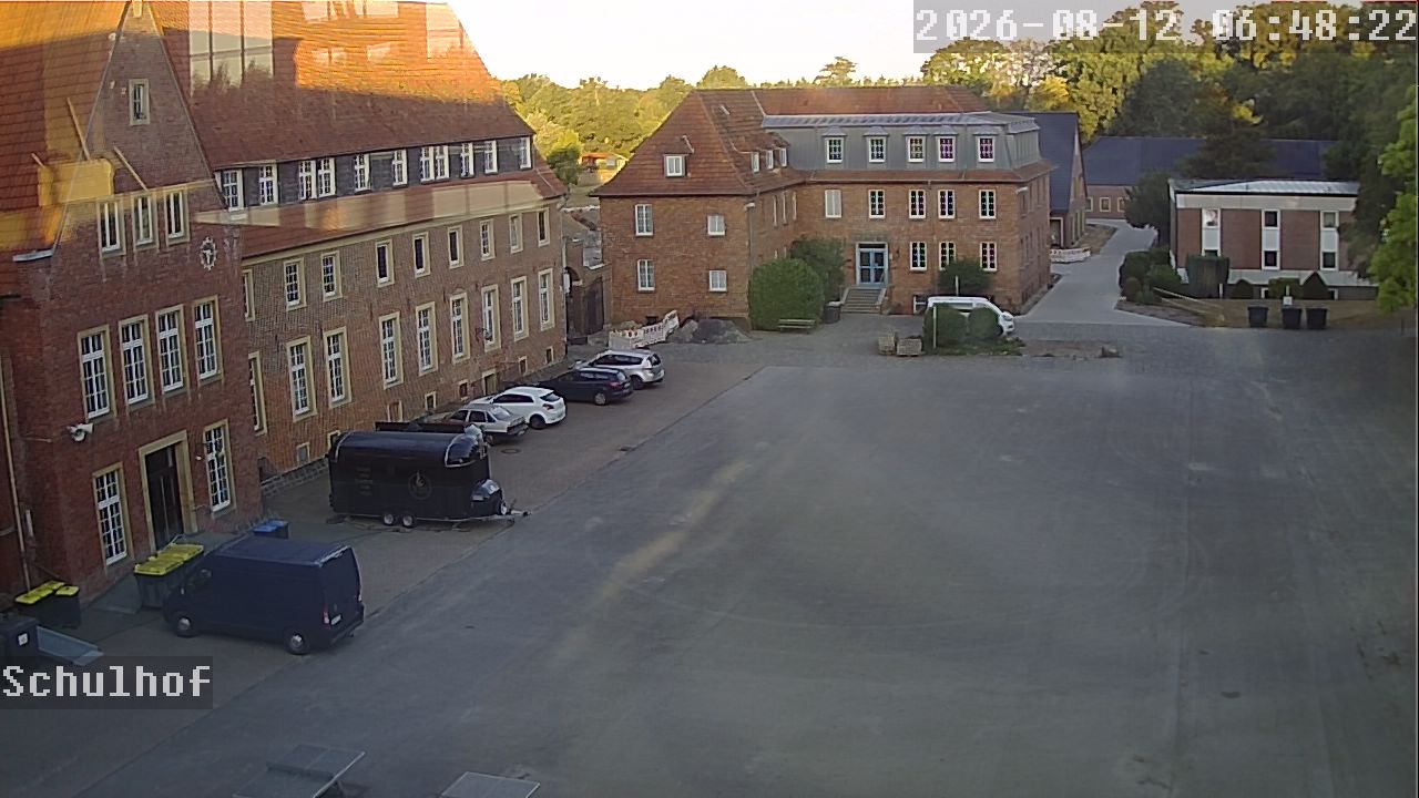 Webcam Schulhof 06:48
