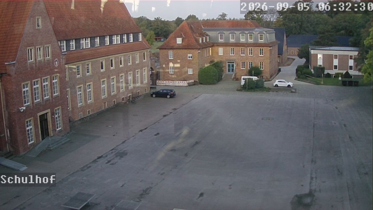 Webcam Schulhof 06:32
