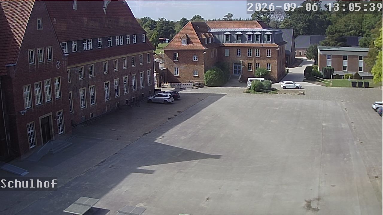 Webcam Schulhof 13:05
