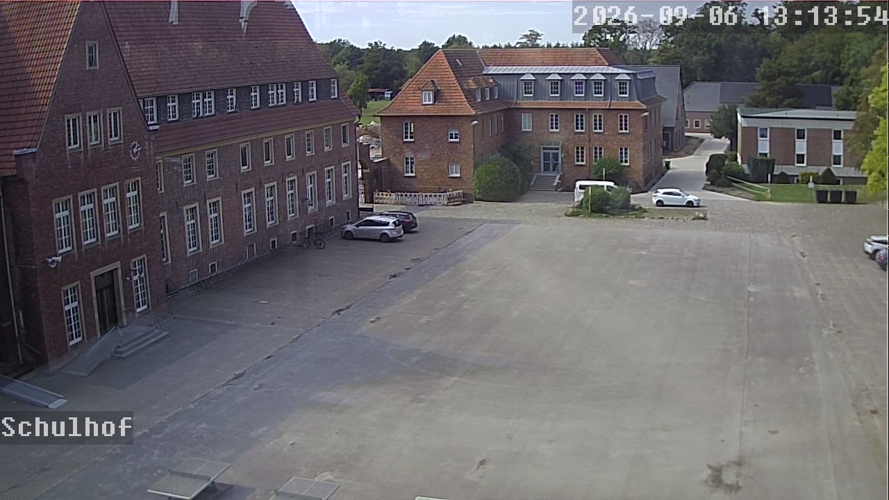 Webcam Schulhof 13:13