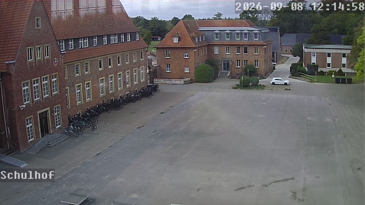 Webcam Schulhof 12:15