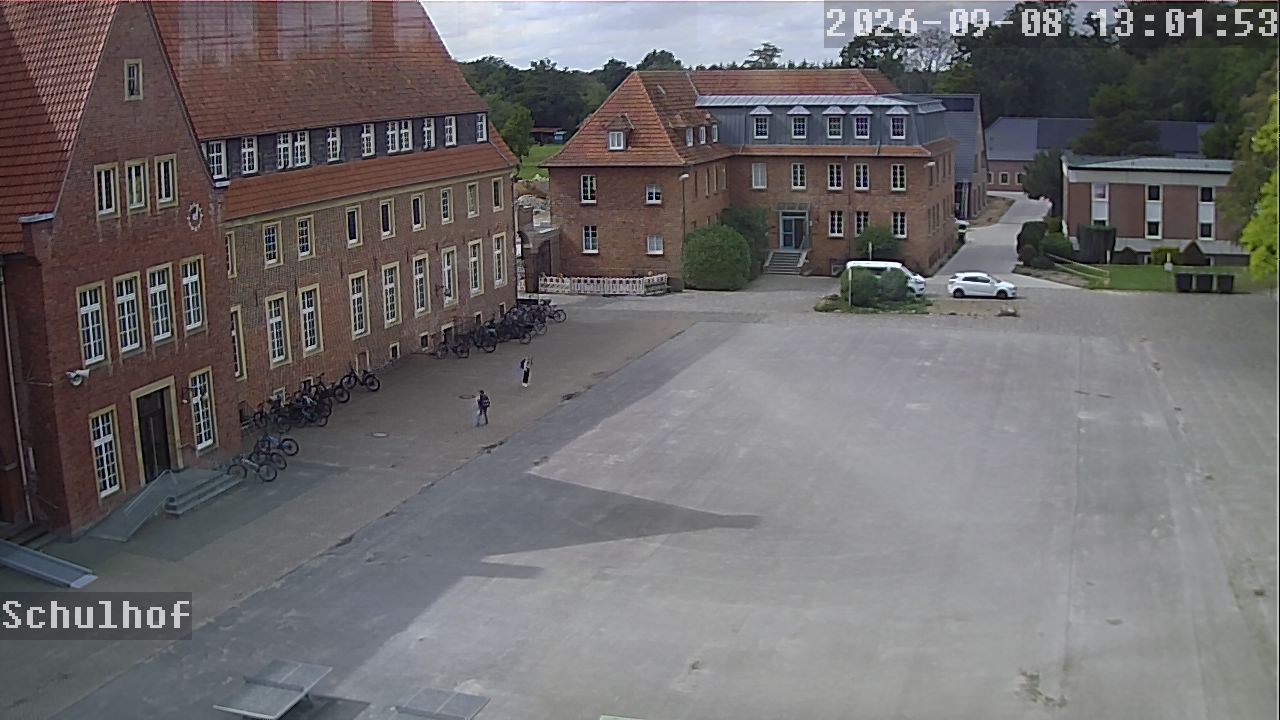 Webcam Schulhof 13:01