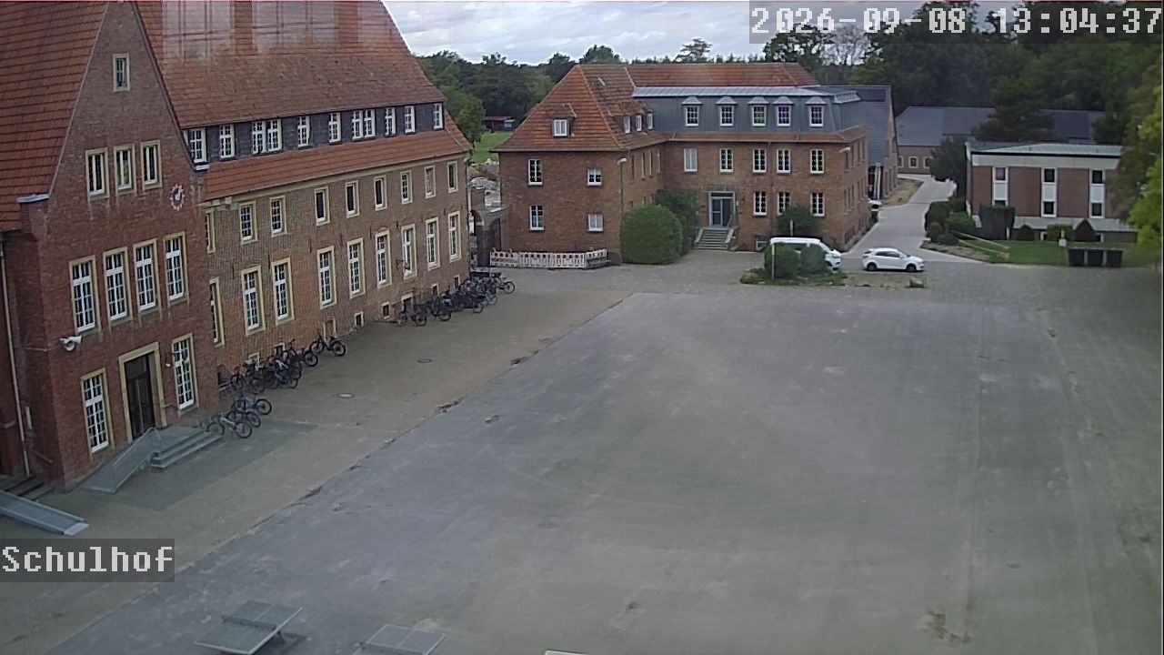 Webcam Schulhof 13:04