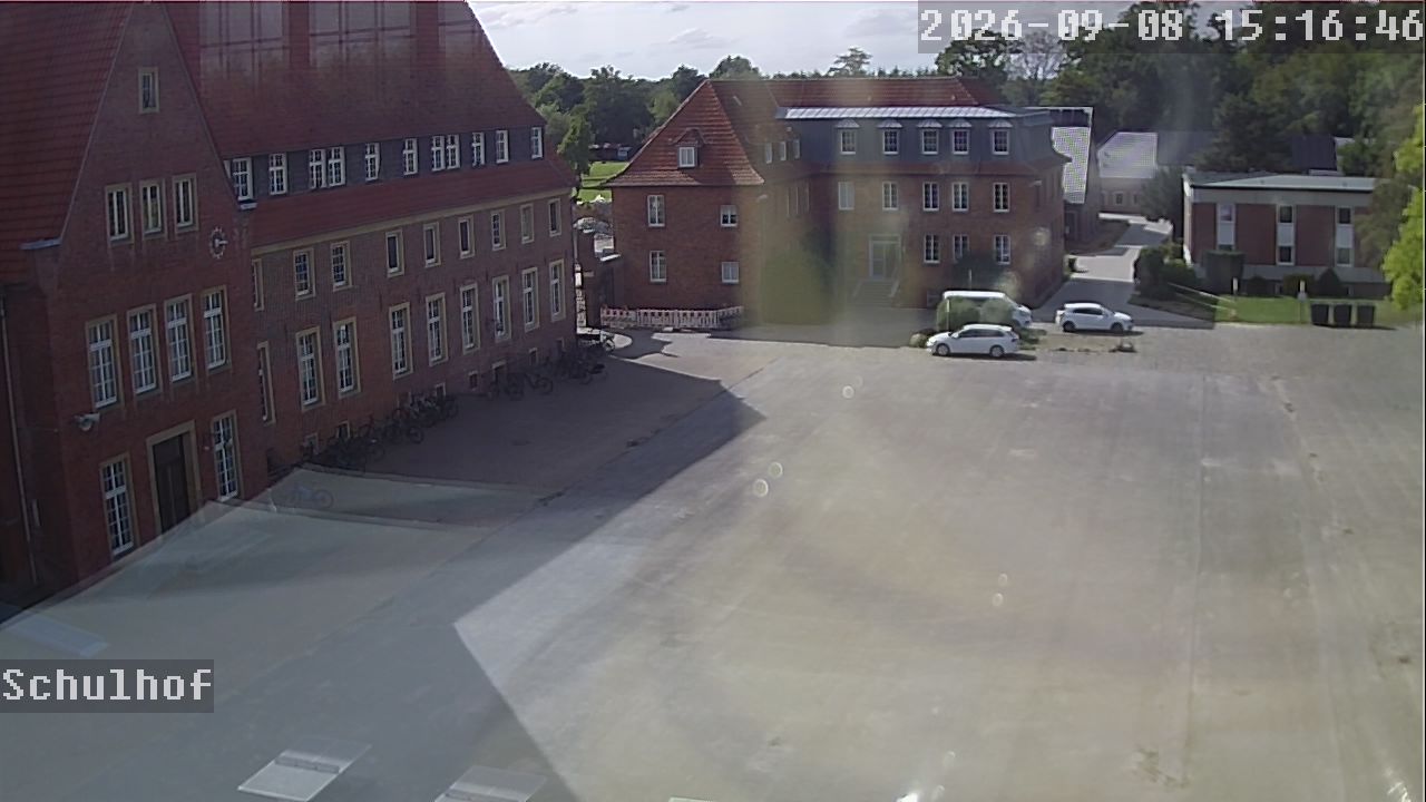Webcam Schulhof 15:16