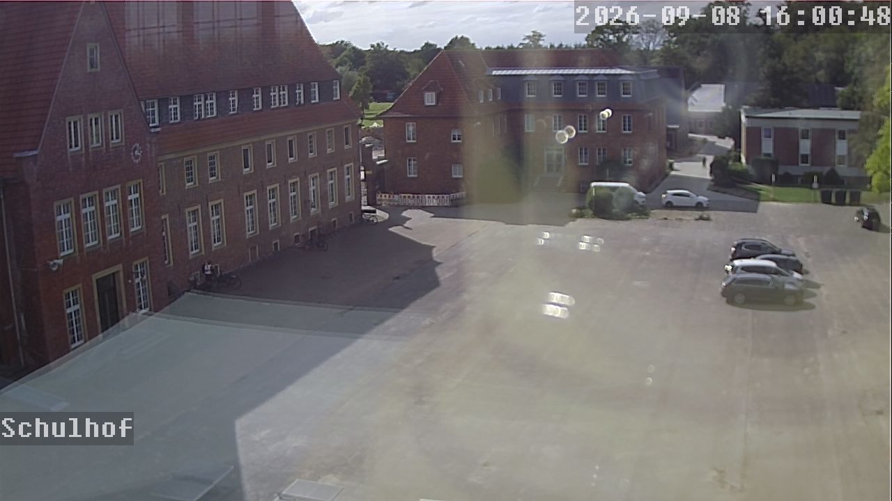 Webcam Schulhof 16:00