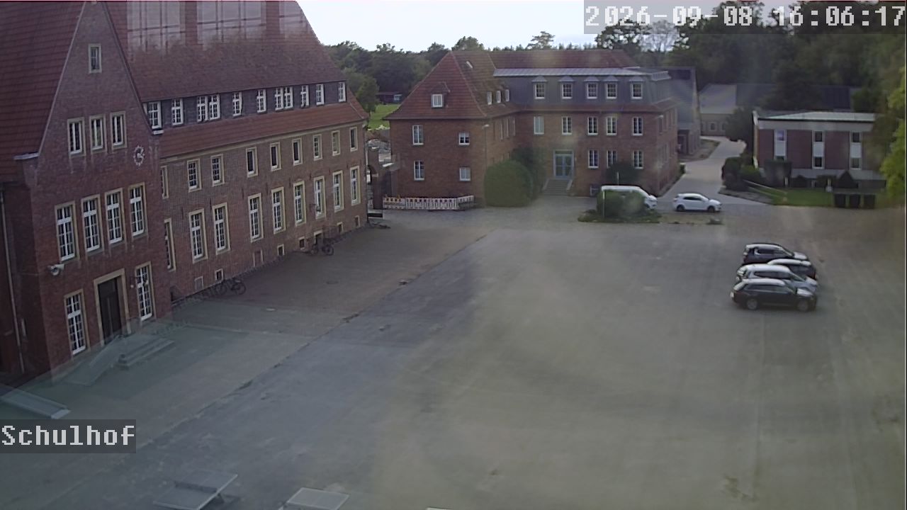 Webcam Schulhof 16:06