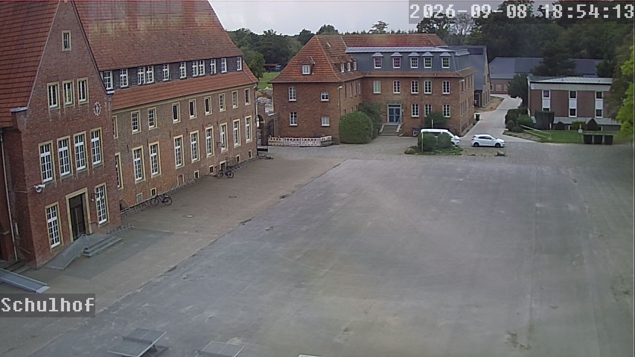Webcam Schulhof 18:54