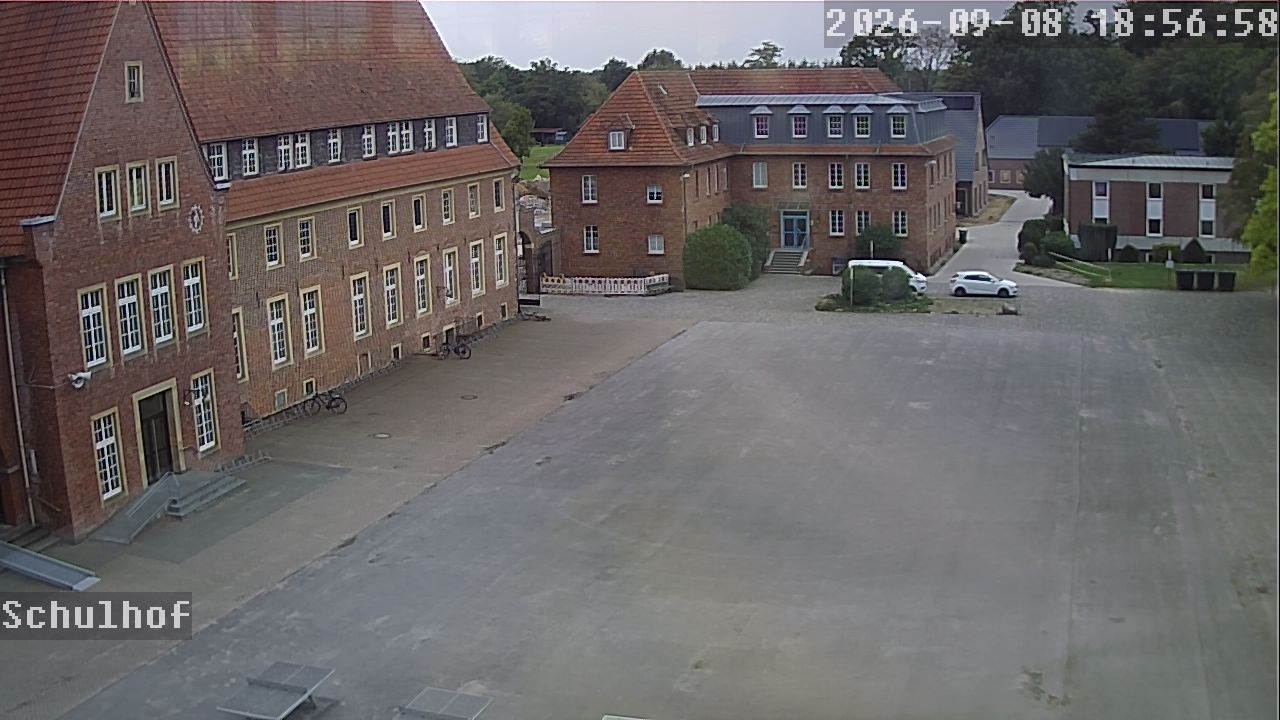 Webcam Schulhof 18:57