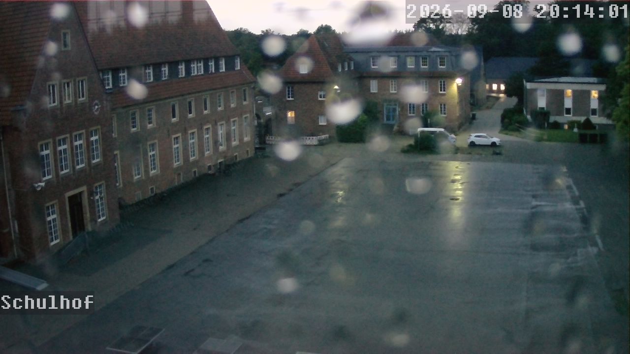 Webcam Schulhof 20:14