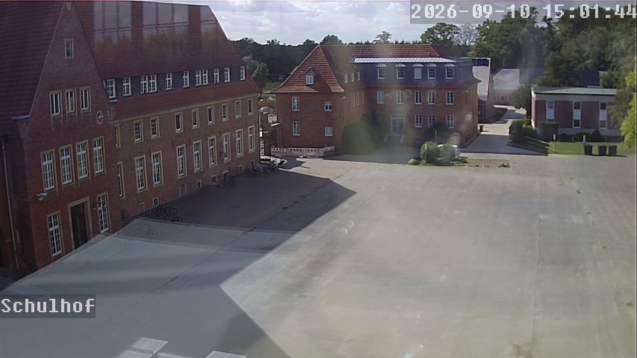 Webcam Schulhof 15:01