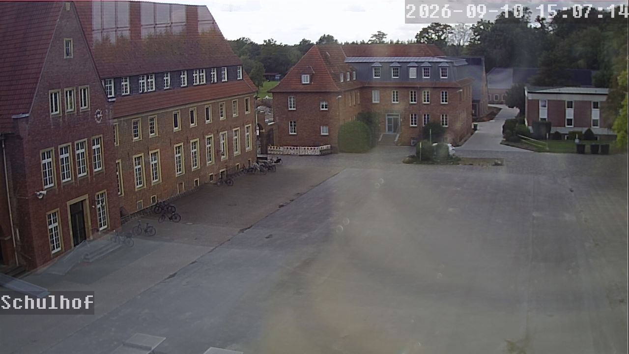Webcam Schulhof 15:07