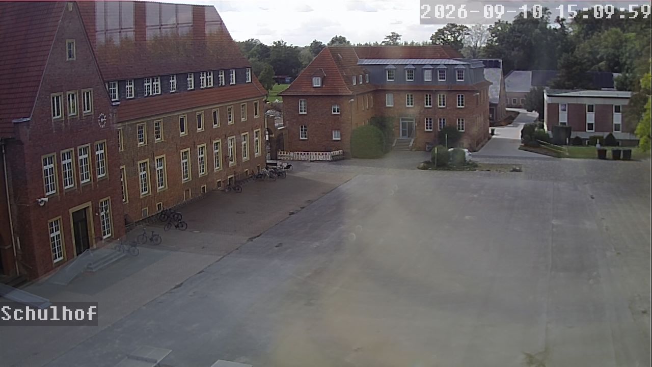 Webcam Schulhof 15:10