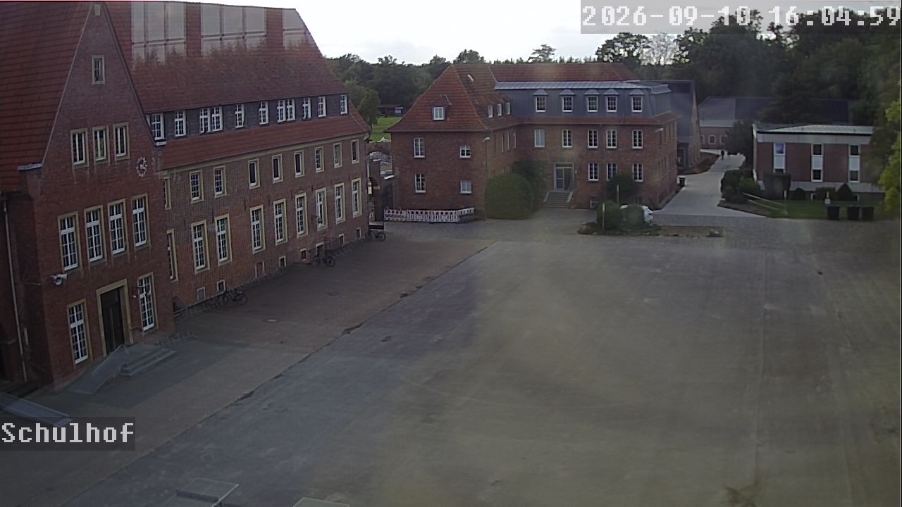 Webcam Schulhof 16:05