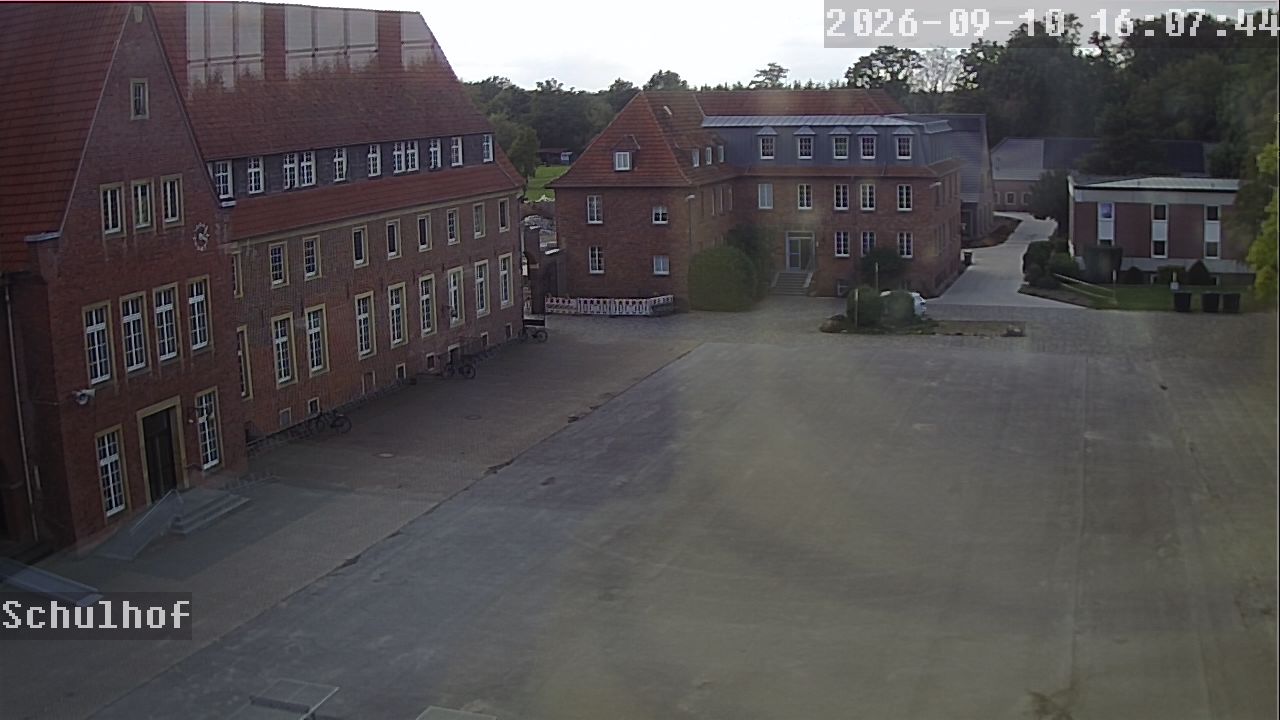 Webcam Schulhof 16:07