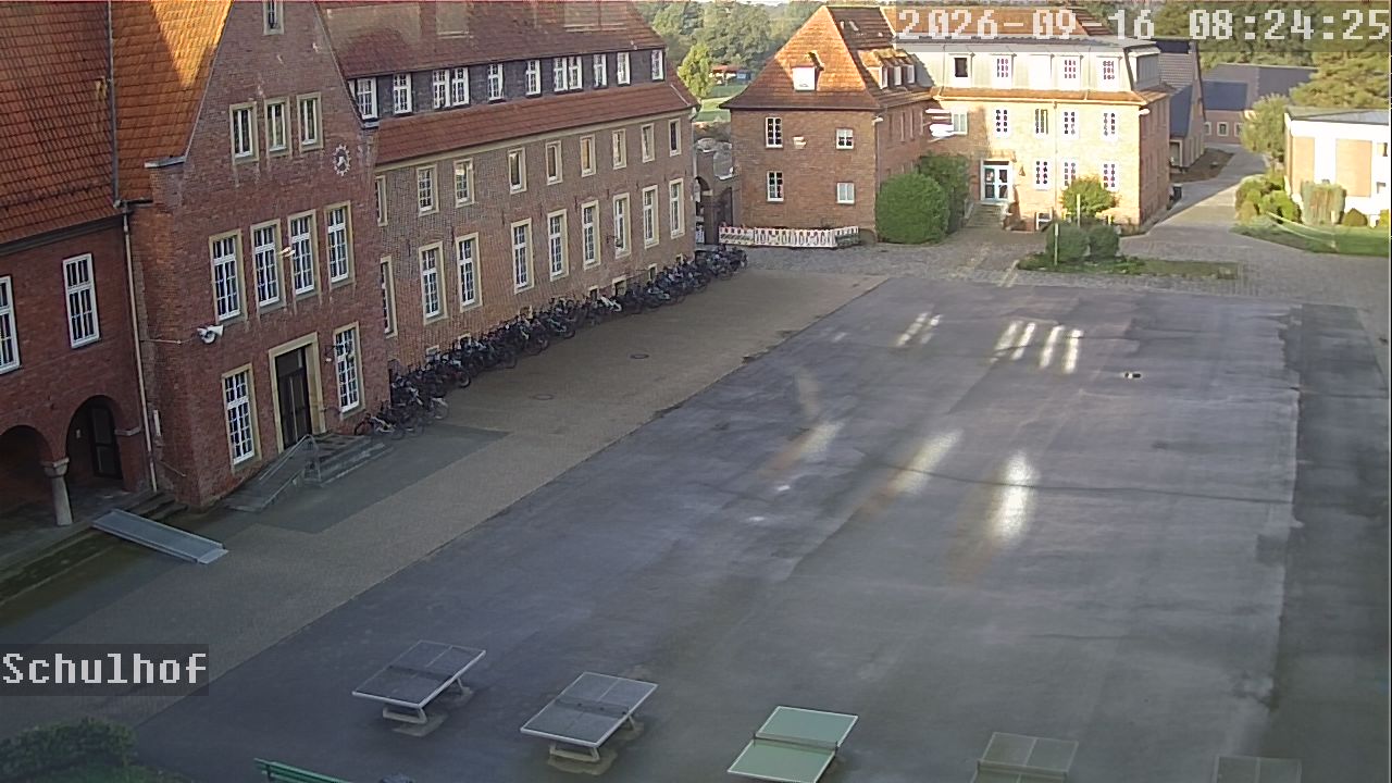Webcam Schulhof 08:24