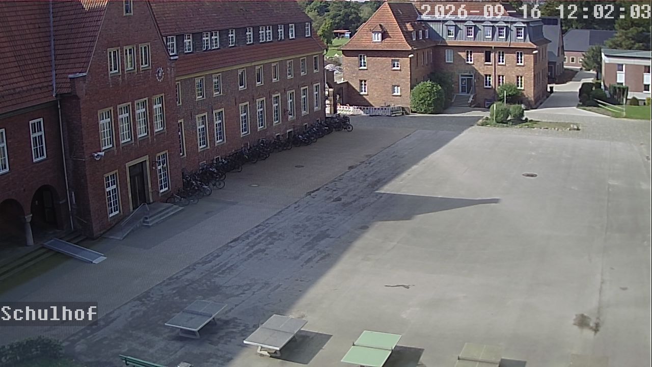 Webcam Schulhof 12:02