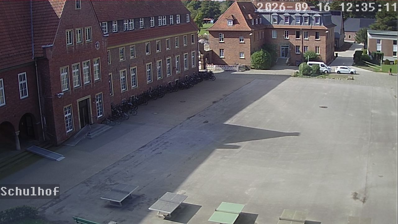 Webcam Schulhof 12:35
