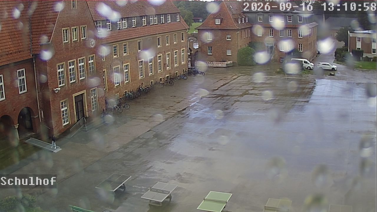 Webcam Schulhof 13:11