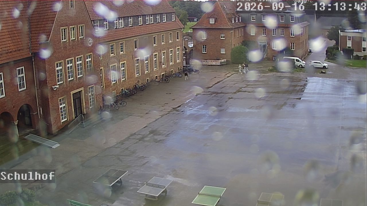 Webcam Schulhof 13:13